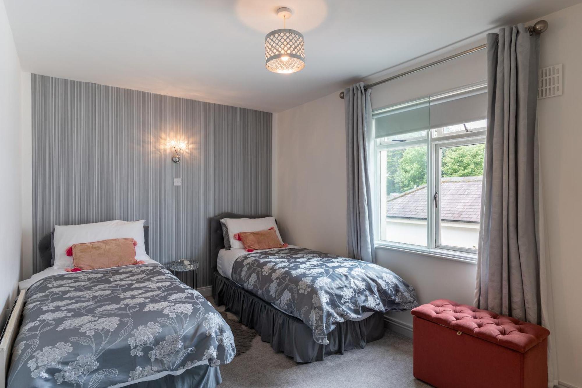 Three-Bedroom Home In Tulfarris Village, Wicklow ブレッシントン エクステリア 写真